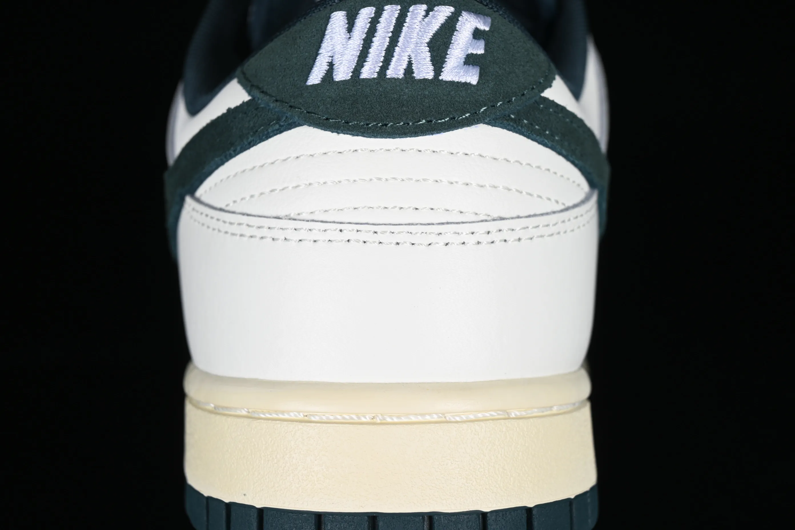 All categories Nk SB Dunk series Nk SB Dunk Low low-top sneakers Nk Dunk Low "Athletic Department" off-white green SB low-top sports and leisure sneakers FQ8080-133